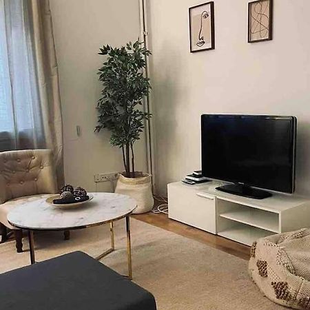 Excelente Piso De 3 Habitaciones En La Latina Мадрид Экстерьер фото