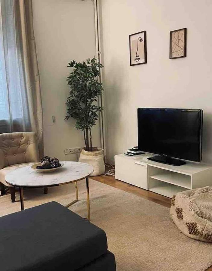 Excelente Piso De 3 Habitaciones En La Latina Мадрид Экстерьер фото